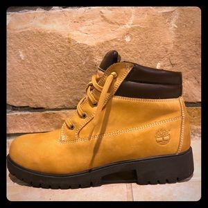 Women’s Timberland Boots Size 10